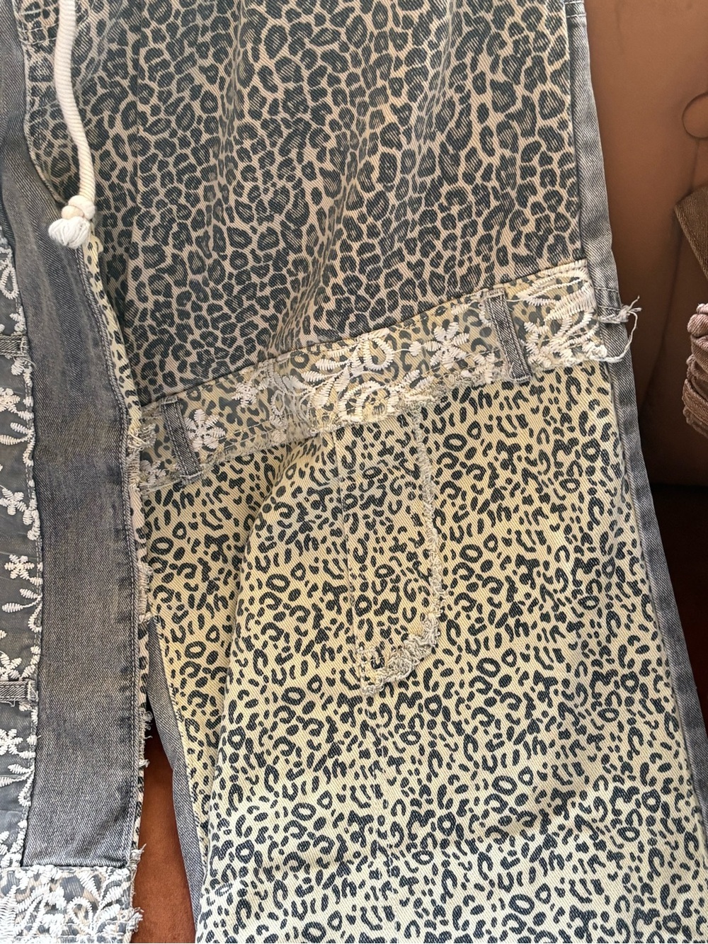 POL Mixed-Print Patchwork Wide-Leg Pants in Gray and Cream - Picture 3 of 8
